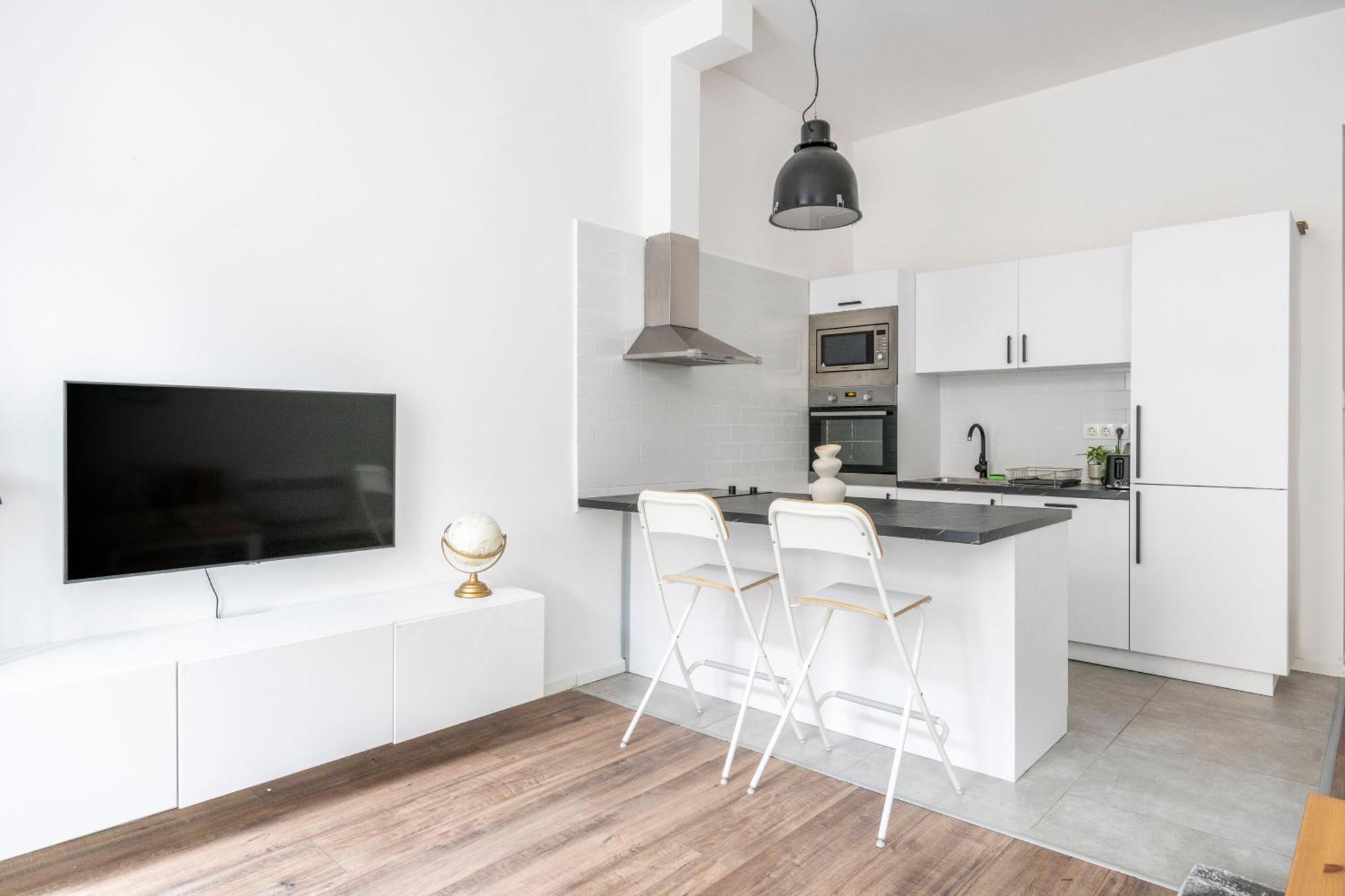 Charming & Cozy 1bedrm Apartment *